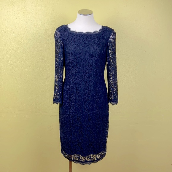 Adrianna Papell Dresses & Skirts - Adrianna Papell navy lace dress size 8